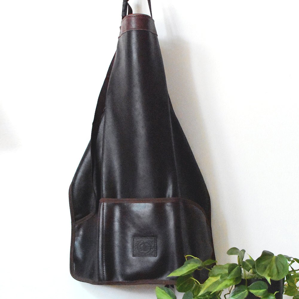 Haws Classic Leather Apron (Second Chance) - Garden Tools - APRO - HAWS - 1622 - Tumbleweed Plants - Online Plant Delivery Singapore