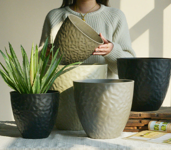 Luna Egg Pearl Cloudstone Pot - Large