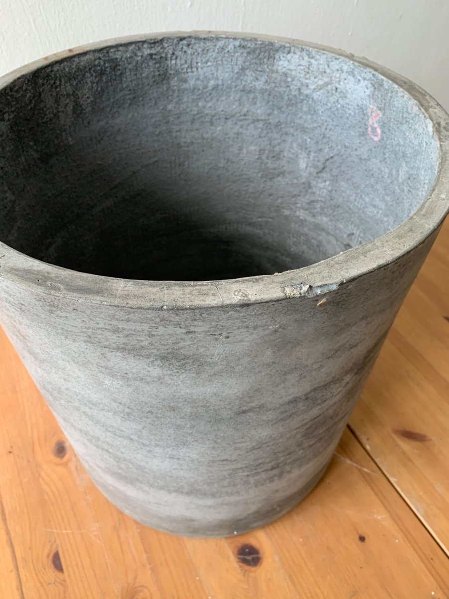 Second Chance: Concrete Mist Pot FREE assorted plant - Pots - TOOL - SECO - CM - 6306 - Tumbleweed Plants - Online Plant Delivery Singapore